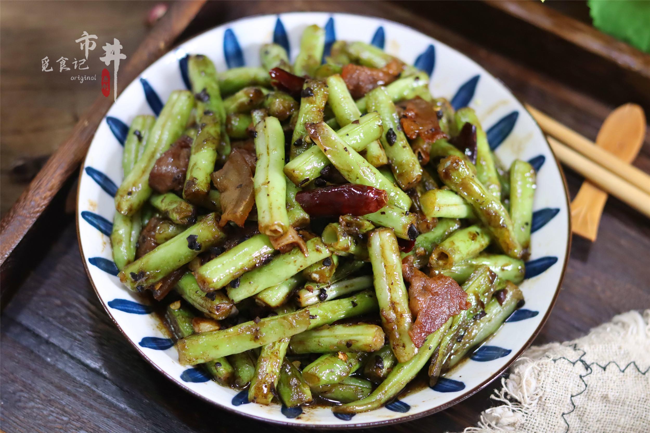 長豆角怎麼炒好吃又簡單 燉豆角需要焯水再炒嗎插圖